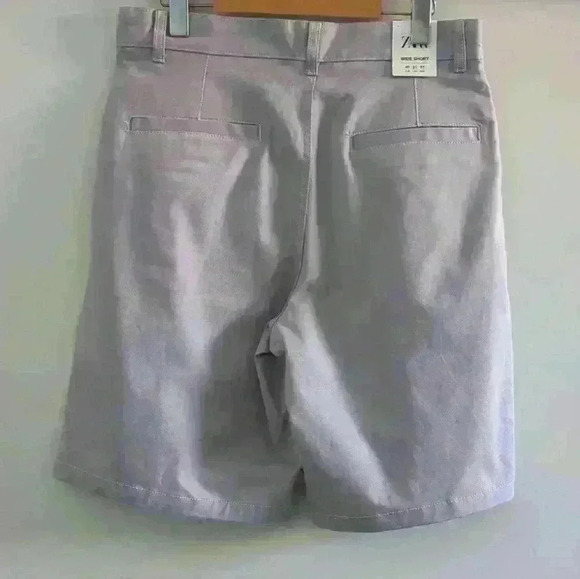 ZARA | Men's Light Lavender Wide Leg Short Fit Jean Shorts - Picture 3 of 4